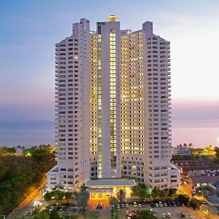 D Varee Jomtien Beach, Pattaya Екстериор снимка The Royal