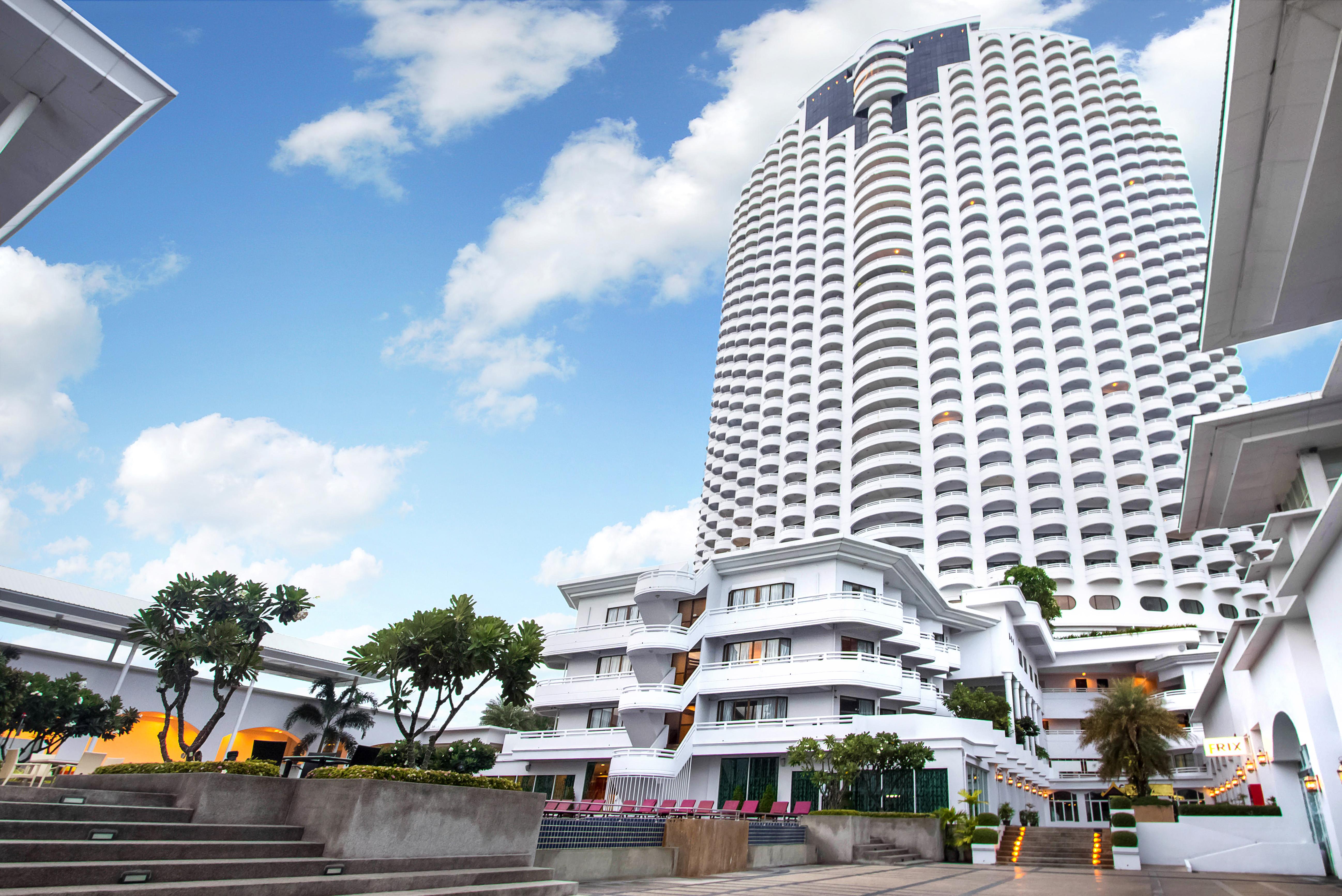 D Varee Jomtien Beach, Pattaya Екстериор снимка Royal Paragon Hospital