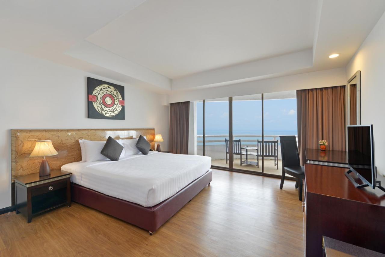 D Varee Jomtien Beach, Pattaya Екстериор снимка Deluxe Ocean View